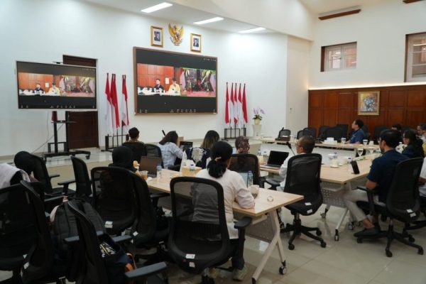 rumah-sakit-kemenkes-surabaya-berhasil-operasi-stamca-bypass-perdana-vol