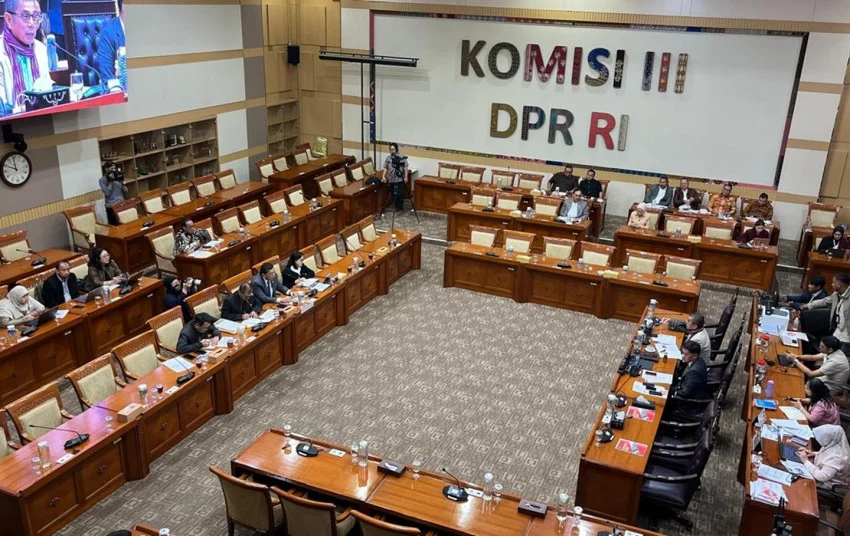 tok-komisi-iii-dpr-setujui-14-nama-calon-hakim-agung-dan-ad-hoc-xoe