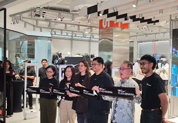 toko-olahraga-baru-di-plaza-senayan-hadirkan-konsep-ritel-untuk-atlet-flw