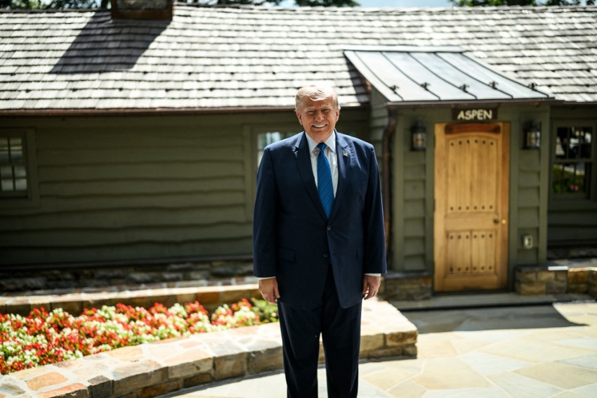 trump-beri-2-pilihan-ke-iran-buka-selat-hormuz-atau-hadapi-serangan-besarbesaran-qbs