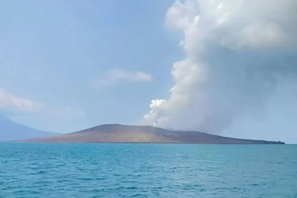 apakah-abu-vulkanik-anak-krakatau-berbahaya-bagi-ekosistem-laut-pakar-ipb-beri-penjelasan-jud