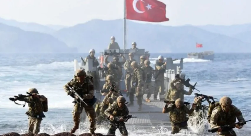 bunuh-14-perompak-pasukan-elite-turki-dan-somalia-bebaskan-kapal-yang-dibajak-ymd
