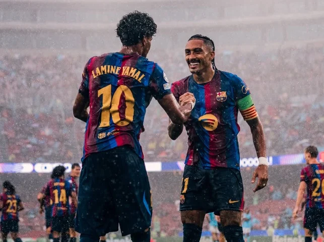hasil-liga-champions-barcelona-hancurkan-feyenoord-51-yamal-dan-raphinha-moncer-ghc