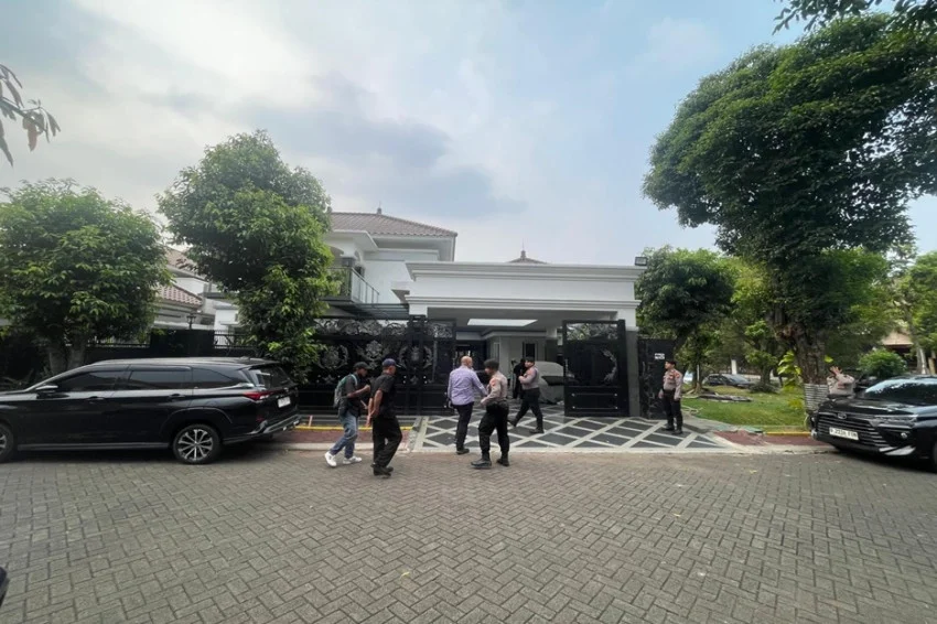 kasus-suap-proyek-di-bekasi-kpk-geledah-rumah-anggota-polri-yayat-sudrajat-rgv
