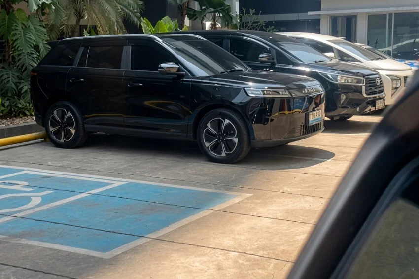 kpk-sita-mobil-dari-wanita-yang-kena-ott-bareng-bupati-pemalang-vwq