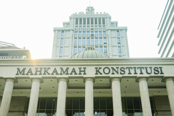 mk-terbitkan-peraturan-tangani-phpu-pilpres-2024-setelah-denny-indrayana-gugat-persyaratan-ijazah-gibran-daw