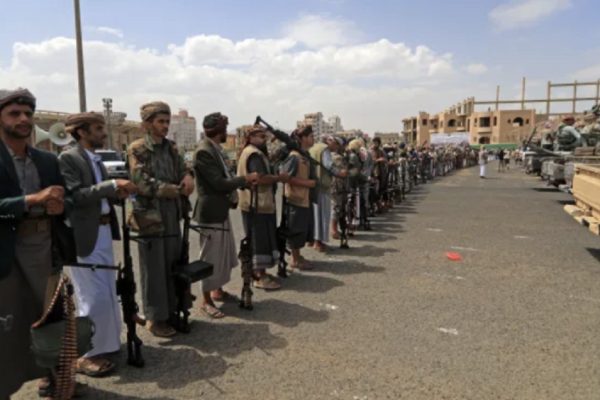 pasukan-prosaudi-siap-rebut-ibu-kota-yaman-yang-dikuasai-houthi-ini-5-faktanya-rku