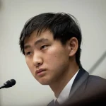 siapa-alexandr-wang-miliarde-termuda-di-dunia-yang-mendorong-remaja-untuk-habiskan-waktunya-mempelajari-vibecoding-qod