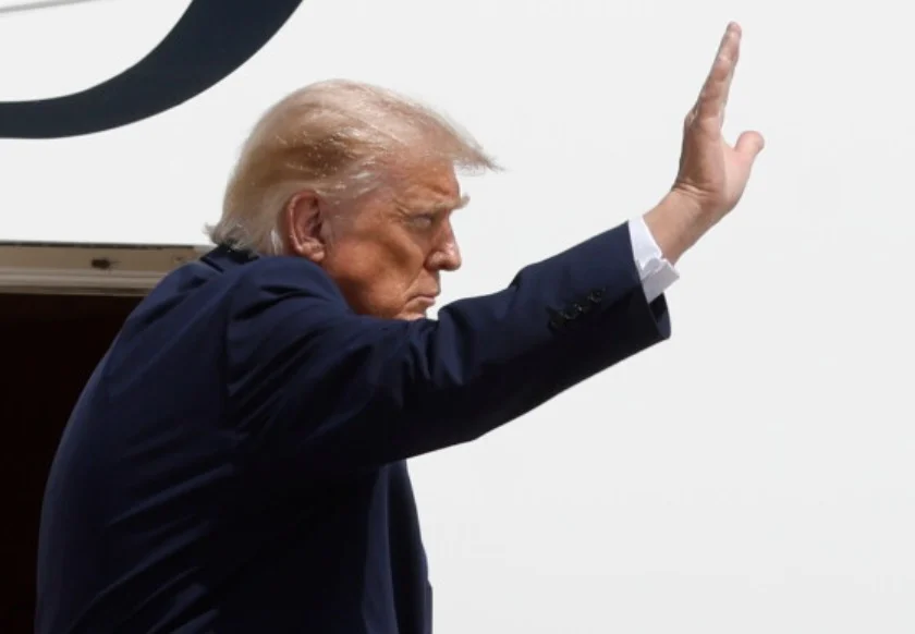 trump-desak-perusahaan-kanada-pindah-ke-as-janjikan-bebas-tarif-kew